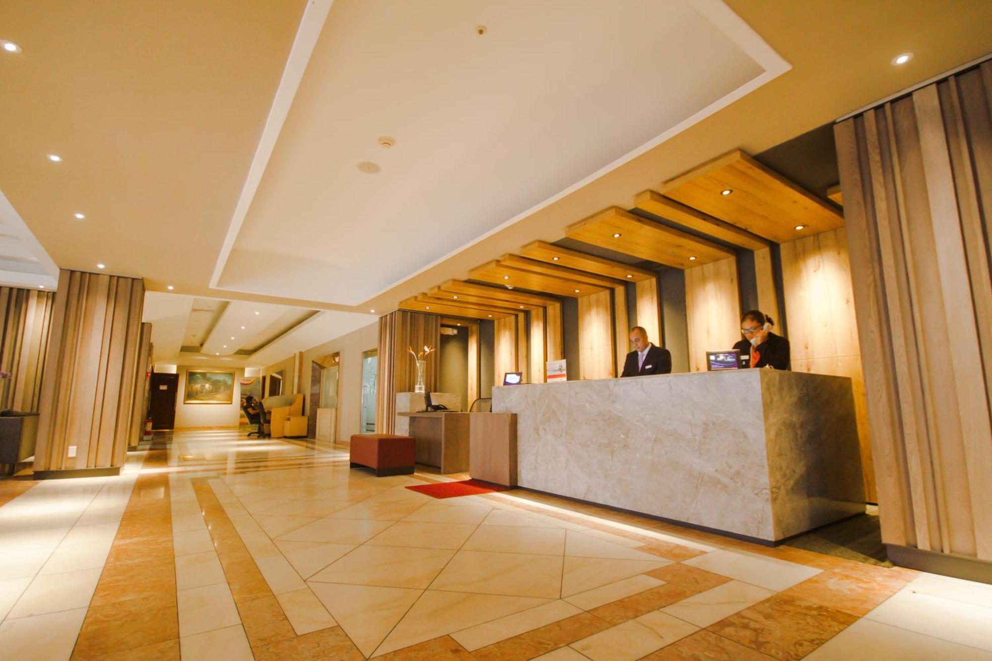 Hotel Crowne Plaza Managua By Ihg Extérieur photo