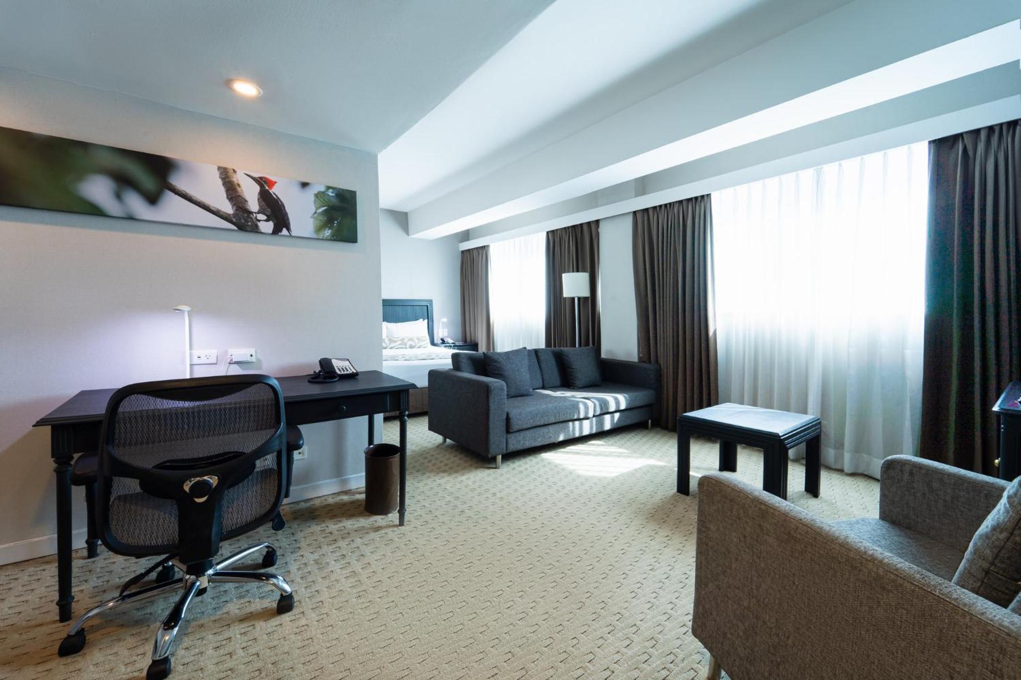 Hotel Crowne Plaza Managua By Ihg Extérieur photo