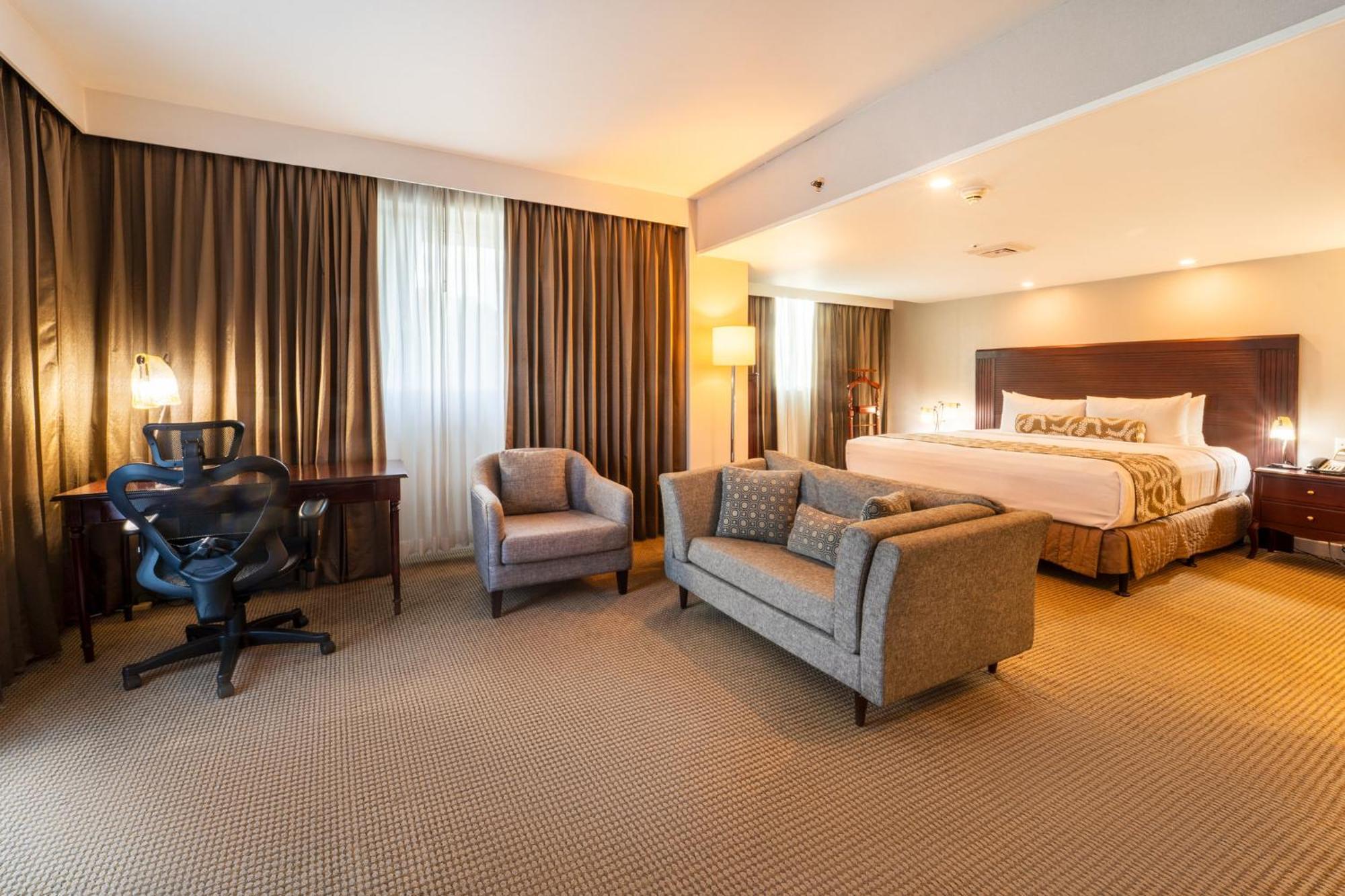 Hotel Crowne Plaza Managua By Ihg Extérieur photo